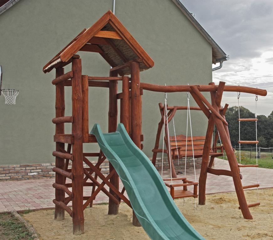 Kovagotottos Totvar Lovas Szallashely מראה חיצוני תמונה